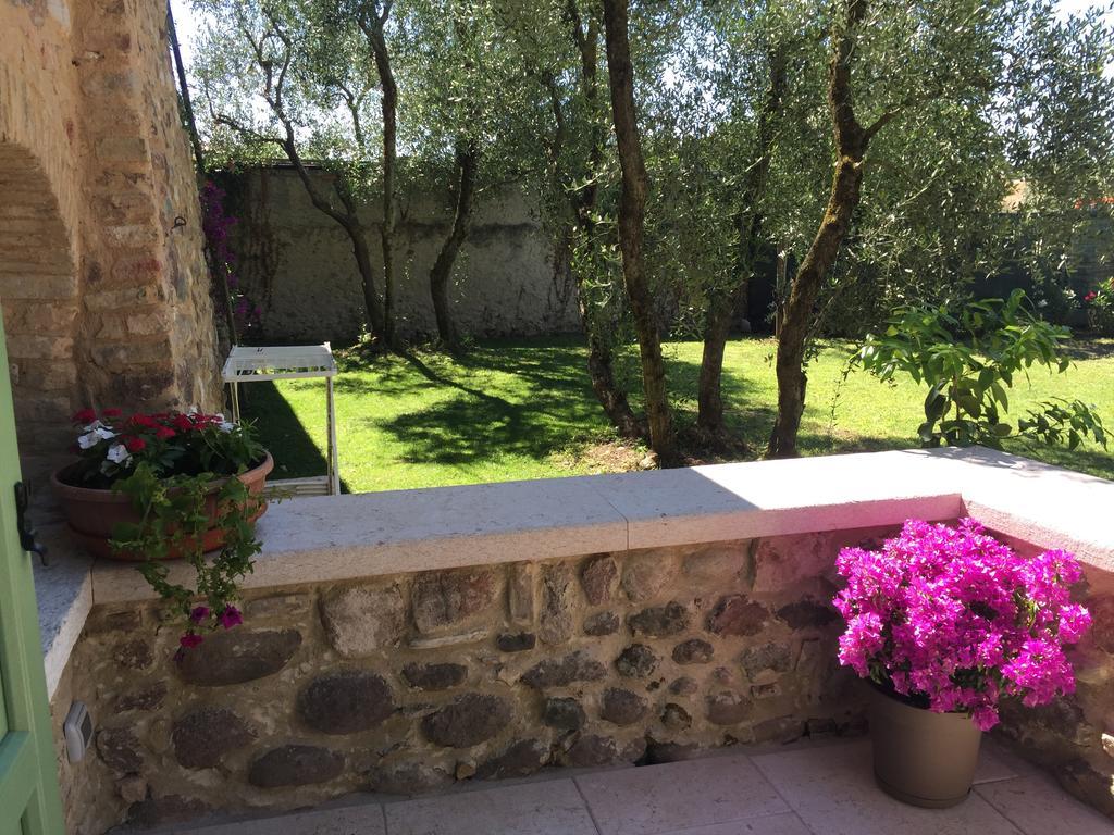 Giardino Degli Ulivi Leilighet Caprino Veronese Eksteriør bilde